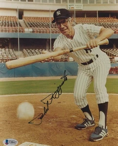 Phil Rizzuto Autographed Signed 8x10 Photo - MLB NY Yankees HOF - w/Beckett COA - Picture 1 of 1