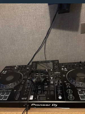 Pioneer DJ XDJ-XZ All in One Standalone System Controller - Image 1 of 4