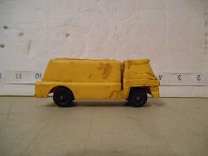 #2011#--- 1975 Imperial Toy Rubber Gas /OIL Tanker Truck - Picture 1 of 6