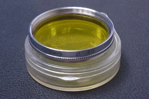 ✅ EDIXA YELLOW 49MM FILTER GENUINE LENS OR CAMERA SCREW IN W/ KEEPER 26-1 - Picture 1 of 2