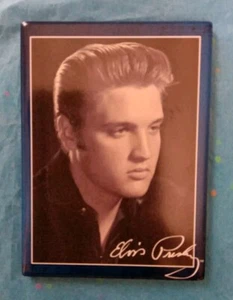 Elvis Presley Kühlschrankmagnet 3"x 2" Faksimile Autogramm/offizielles Hologramm🎸 - Bild 1 von 2