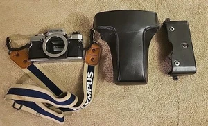 Olympus OM-10 35mm SLR Camera Body & Case - For Parts - Picture 1 of 10