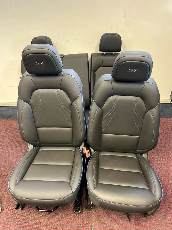 ASIENTOS BUICK ENVISTA 2024 DELANTEROS Y TRASEROS CUERO CUBO COLOR NEGRO Foto 1 de 4