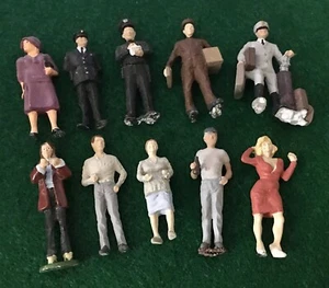 Arttista Accessories hand-painted pewter figures "Mixed Lot of People" C-6 - Picture 1 of 2