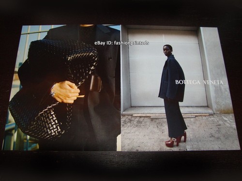 BOTTEGA VENETA 2 pagine STAMPA ANNUNCIO autunno 2022 AWAR ODHIANG donna con iconica borsa intrecciata