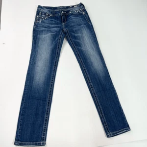 Pantalones de mezclilla Miss Me para mujer 28 azul lavado oscuro ajustados con tachuelas bigotes bolsillos - Imagen 1 de 12