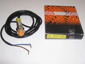 NEW old stock - IFM IGA2008 IGA-2008-ABOW Efector Inductive sensor original box - Imagen 1 de 3