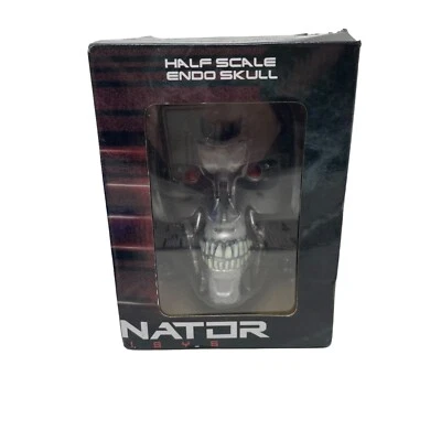 TERMINATOR GENISYS HALF SCALE ENDO SKULL - LOOT CRATE EXCLUSIVE CHRONICLE - Image 1 of 4