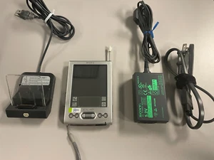 Sony CLIE Palm OS5 PEG-TJ35/U Personal Organizer with Charger - Parts or Repair - Picture 1 of 7