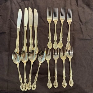 Towle Supreme Cutlery CHABLIS Gold Plate Stainless Flatware 16 Pieces - Picture 1 of 5
