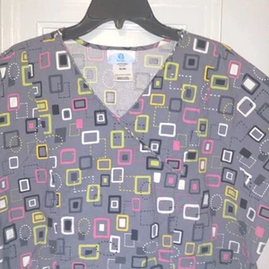 2 SB Scrub Tops XL Women's Multiple Colors And Designs  - Picture 1 of 20