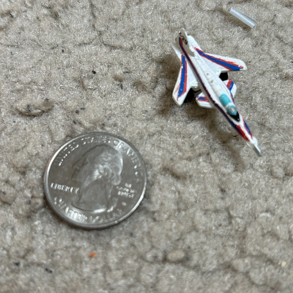 Micro Máquinas PLANO A REACCIÓN SUELTO Supersónico Rayas Blancas 25[ Foto 1 de 1