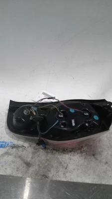 Chevrolet Spark 2015 conjunto de luz trasera izquierda azul 277892 usado 129 k millas Foto 1 de 3