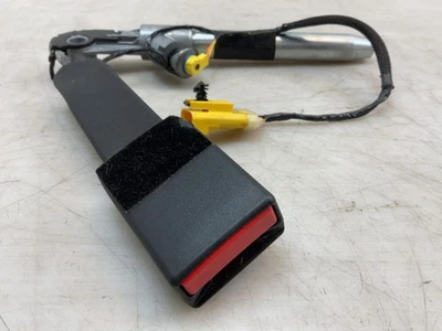 Jeep JK Wrangler Passenger Right Front Seat Belt Buckle 1RH741X9AB 11-17 065719 - Изображение 1 из 4