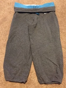 Girls Nike dri fit Gray Blue Cropped jogger Sweatpants Size Large - Picture 1 of 6