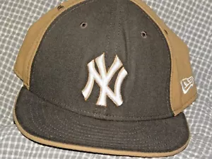 New Era 59Fifty New York Yankees Tan & Brown MLB Fitted Hat Cap Size 7 1/4 - Picture 1 of 4
