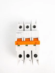 Sprecher Schuh Circuit Breaker L9-40/3/C SER. B 277VAC (E197878) 3 Pole. Germany - Picture 1 of 10