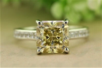 Обручальное или свадебное кольцо с желтым камнем огранки принцессы 1 карат подарок на день рождения невесты - Изображение 1 из 4