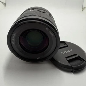 Sony SEL35F14GM FE 1.4/35 GM Lens E- mount - Picture 1 of 5