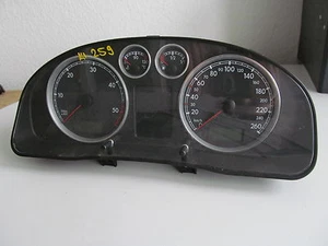 Kombiinstrument Tacho VW Passat 2.0 TDI 3B0920829F BGW mit Bordcomputer - Bild 1 von 1