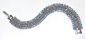 PULSERA DE TENIS DE COLECCIÓN KRAMER estrás trenzado eslabón azul estrás broche firmada - Imagen 1 de 8