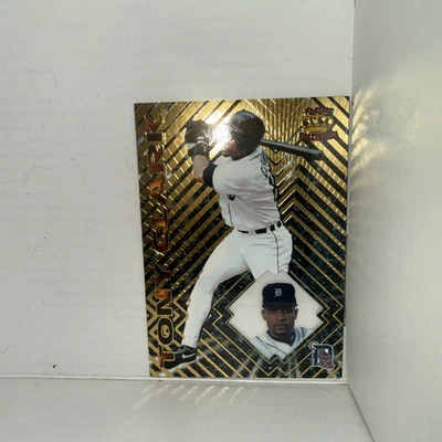 Colección Pacific Crown 1997 prisma Tony Clark #30 Foto 1 de 2