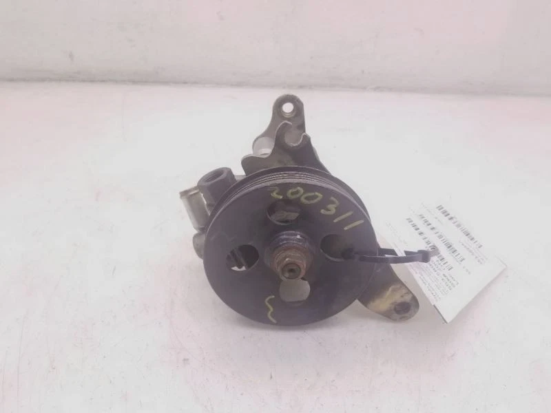 02 03 04 05 06 Bomba de dirección asistida TOYOTA CAMRY 6 cilindros Xle 44320-33140 Foto 1 de 4