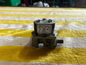 Frigidaire Kenmore Dryer Gas Valve 145493-000 Free Shipping - Picture 1 of 4