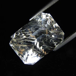 24,85 kt seltenster natürlicher erstaunlicher weißer Topas Smaragdschliff mit Nadel Edelstein "VDO" - Bild 1 von 5