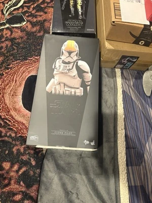 Piloto clone Star Wars episódio 2  - Imagem 1 de 2