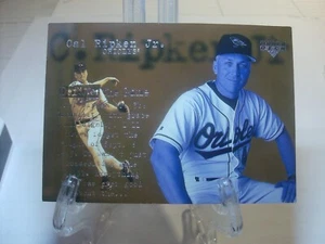 1998 Upper Deck Baseball #145 - Cal Ripken Jr. DG - Baltimore Orioles 98-429 - Picture 1 of 2