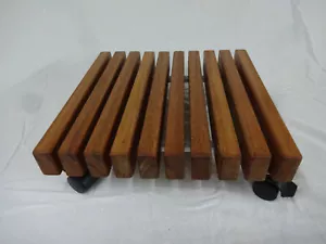 Pflanzenroller Holz Meranti 36x36 cm - Bild 1 von 4