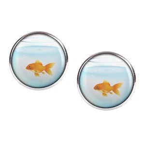 Mylery Ohrstecker Paar mit Motiv Gold-Fisch Glas Aquarium Fish-Tank silber versc - Picture 1 of 6