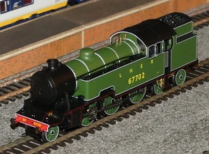 Hornby R3461 LNER L1 Class 2-6-4 No 67702 in LNER Green Livery, Near Mint, Boxed - Picture 1 of 11