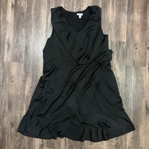 Nine West schwarzes Faux Wickelkleid Rüschensaum ärmellos strukturiert Jacquard XXL - Bild 1 von 8