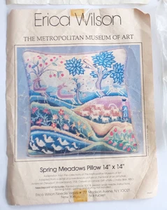 TAPESTRY Kit 14”x14” Cushion ERICA WILSON Spring Meadows - MET MUSEUM OF ART - Picture 1 of 10