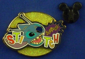 Pin sorpresa Stitch 2006 brillo pin-on-pin LE 1000 OC prendedor Disney # 45163 - Imagen 1 de 5