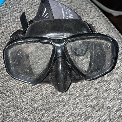 Pre Owned Oceanic ION Dive Mask - Black With Strap - Image 1 of 4