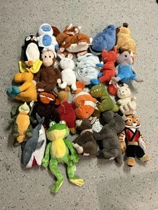 Kohls Cares Plush Lot Story Book Character Bundle Dr Seuss Teacher Daycare 22 PC - Picture 1 of 16