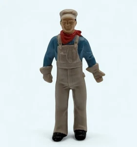 Lionel Gold Rush Special G Scale Train Conductor Engineer Action Figure - Picture 1 of 3