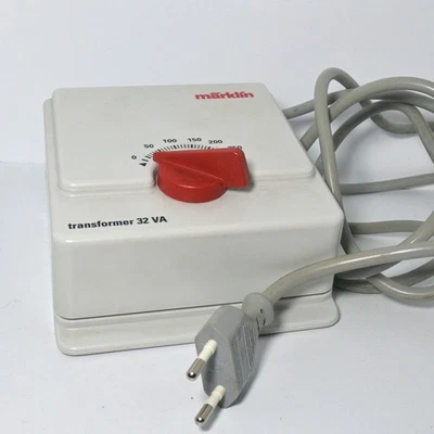 Märklin 6647 Transformator 31VA / 230V  aus Startset  - gebraucht und geprüft - Bild 1 von 4