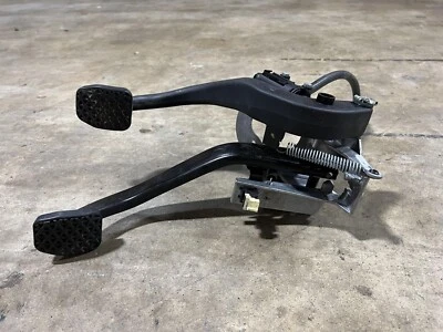 ✅ 12-20 OEM BMW F22 F30 F33 F80 F82 M4 M3 335 TRANSMISIÓN MANUAL Conjunto Pedal Foto 1 de 4