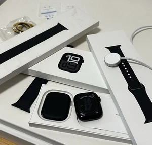 APPLE Watch S10 GPS 46 schwarz Sportloop 100 % Akku OVP Garantie 2 Armbänder - Zdjęcie 1 z 18