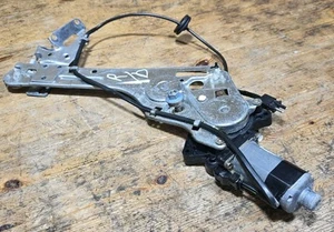 Mercedes Slk R170 Rear Right Driver Side Window Regulator Motor 0130821630 - Picture 1 of 8