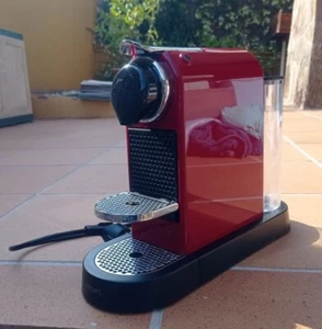 Nespresso Krups Citiz Red Coffee Machine - Foto 1 di 4