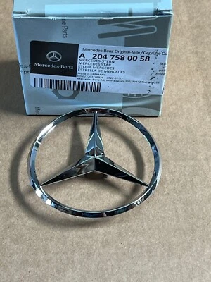 Mercedes-Benz W204 C-Class Genuine Trunk Emblem Star C250 C300 C350 C63 AMG NEW - Image 1 of 4