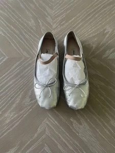 Miu Miu Ballet Flats Size U.K. 3 - Picture 1 of 13