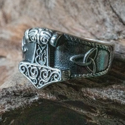 Thors Hammer 925 silver signet ring Hallmarked Celtic Trinity Knot Biker Viking - Image 1 of 3