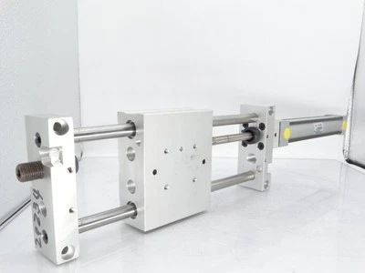 PHD INC PHD SGD52X150 PNEUMATIC CYLINDER - Image 1 of 2