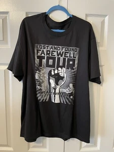 Camisa Lost And Found Farewell Tour We Are With You Fist Power Negra Grande 2015 - Imagen 1 de 5